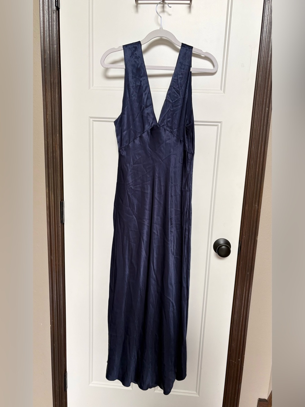Rails Monique Navy Blue Satin Back Crepe Midi Slip Dress Asymmetrical Hem Sz M - Picture 4 of 16